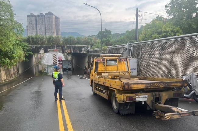 基隆七堵大雨地下道淹水 市府啟動抽水機制 | 華視新聞