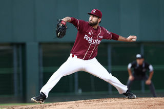 魔神樂8局飆10次三振好投  助桃猿擊退雄鷹