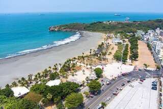 旗津海水浴場救生演練升級 讓民眾暑假放心玩水