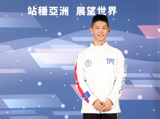 拚花式滑冰冬奧資格 李宇翔成人組首戰有期待