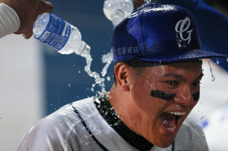 陳金鋒的鼓勵感受深 張育成3個中職初體驗同場發生