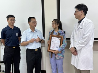 嘉基護理師下班路見車禍救援傷者 消防局感謝正能量