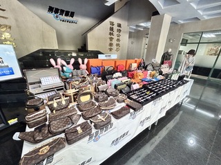 台中1折起賣仿精品侵權逾2億元 刑事局逮3人法辦