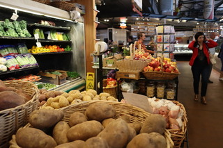 共和黨全代會萬人湧入密爾瓦基 高規格維安傷生意