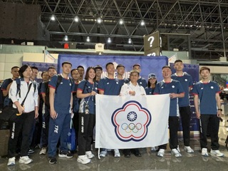 巴黎奧運台灣隊羽球、拳擊選手啟程 盼為國爭光