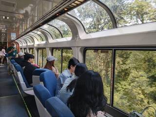 串聯西雅圖與波特蘭  景觀車廂可邊賞景邊聊天
