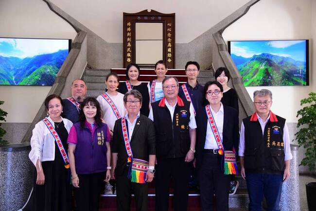 日本全國日台議員友好協議會快閃花蓮 為震後打氣 | 華視新聞