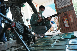 漢光演習 教召人員報到整裝即刻戍守桃園機場