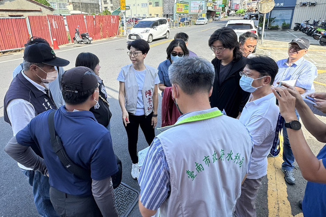 台南永康部分道路雨後積水 陳亭妃盼檢討管線瓶頸 | 華視新聞