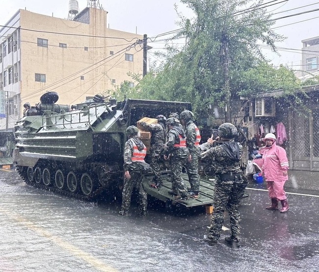 台南持續降雨多處淹水  抽水總量約3座白河水庫 | 華視新聞