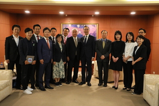 朱立倫會見日本跨黨派國會團  交換區域安全意見