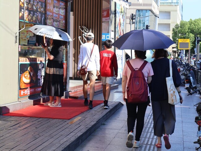 上海發布高溫紅色預警 長時間酷熱天氣罕見 | 華視新聞