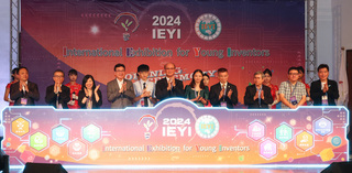 世界青少年發明展在台灣  副總統勉打造無歧視環境