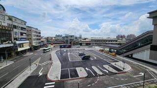 高捷岡山站汽車停車場啟用 轉乘更便利