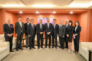 會日議員石破茂 朱立倫：將與日方密切聯繫深化交流