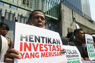 印尼巴淡居民反中資開發 赴中國大使館抗議