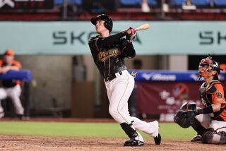 林承飛轟單場雙響砲包辦4打點 助桃猿擊退獅隊