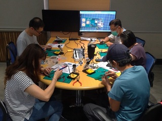 全台設12所新興推廣中心 設計教案育數位人才