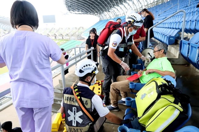 高雄國家體育場無劇本實兵演練 陳其邁：符最高安全 | 華視新聞