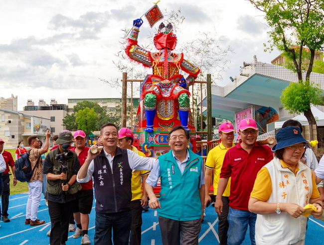 民雄大士爺祭遶境祈福 千人「仙氣」踩街熱鬧滾滾 | 華視新聞