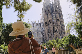 加泰隆尼亞區主席換人做 巴塞隆納機場擴建有望