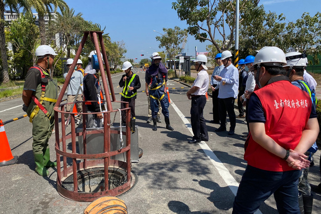 台南雨水下水道維護獲肯定 黃偉哲：持續治水建設 | 華視新聞