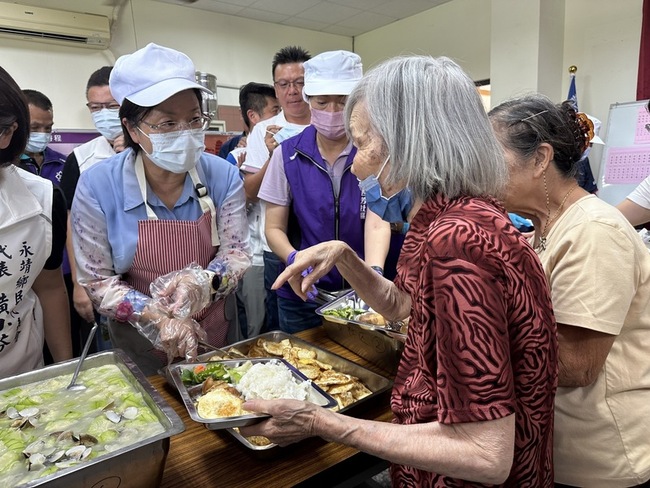 彰化永靖四芳社區成立社區關懷據點 每週開放2天 | 華視新聞