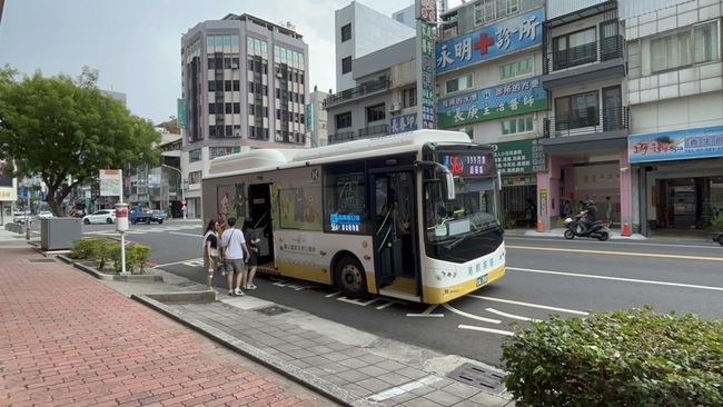 開學了 高市公共運輸服務加密班次 | 華視新聞