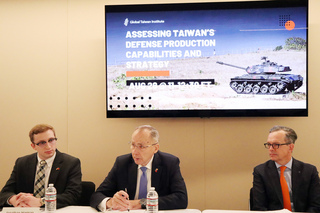 美台商會看軍售走向：川普寬鬆賀錦麗謹慎維持節奏