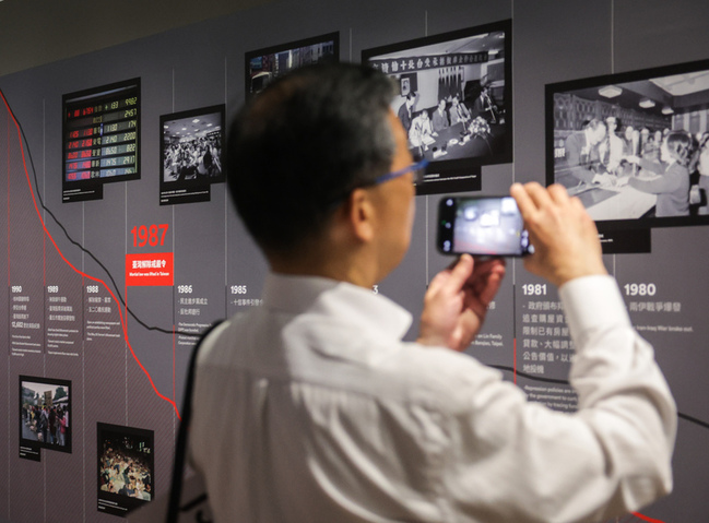 忠泰年度大型建築研究展  回看解嚴後台灣建築變化 | 華視新聞