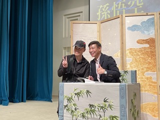 京劇大師朱陸豪站戲台60載 難忘劇校苦中作樂