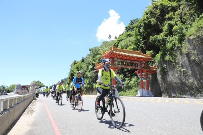 鐵馬挑戰63公里  「奇萊玩一夏」深度體會花蓮之美 | 華視新聞