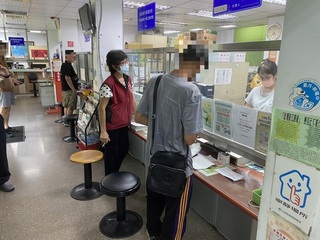 台中市民廣場違規擺攤拒繳30萬罰鍰 攤商管收前繳清