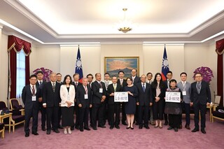 副總統接見金根獎廠商 盼台灣成全世界可信賴品牌