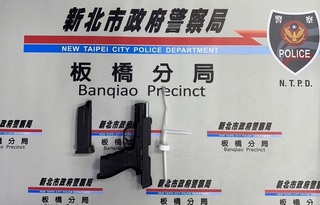 板橋警攔查  通緝犯拒檢撞4警機車遭逮送辦