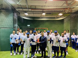 蔡其昌送U18亞青台灣隊加菜金 並對柯敬賢喊話