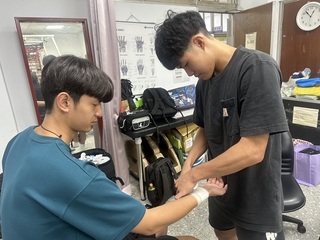 台科大運動防護課全英文授課 結合實作預防傷害