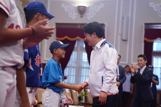 賴總統接見棒球代表隊  期許球員挑戰職棒成為球星