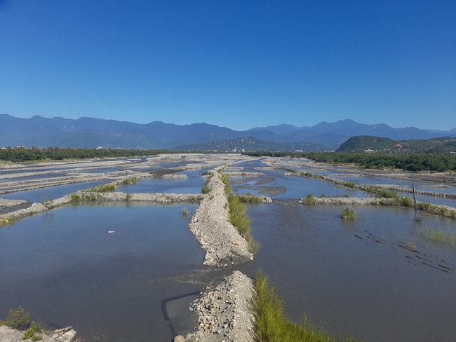 遭颱風凱米破壞 台東卑南溪水覆蓋工法修復7成 | 華視新聞