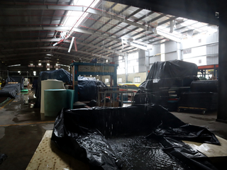 越南海防逾百台廠遭颱風毀壞  維修工人材料雙缺