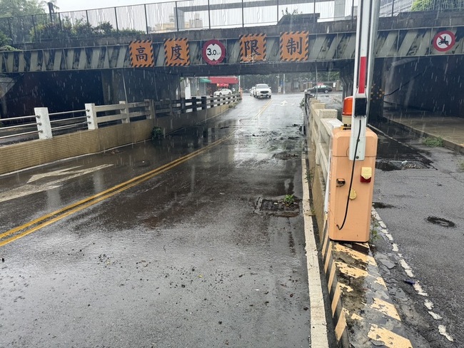 台中瞬間強降雨積水消退 市府：分期分區持續改善 | 華視新聞