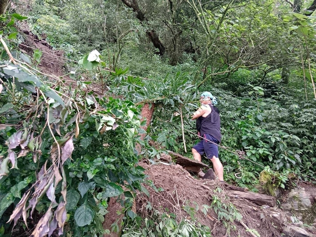 屏東北大武山步道因雨坍塌 暫停開放至10/15 | 華視新聞