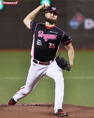 周思齊引退賽龍派鋼龍先發 葉總肯定艾璞樂表現