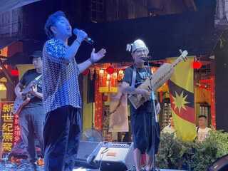 台灣歌手歌詠古晉新堯灣  扮演台馬客家情緣推手