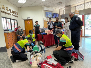 斐濟消防署長訪台 取經彰化到院前緊急救護