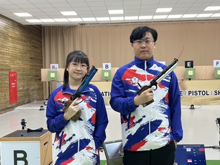 台北大獎賽空氣手槍混雙摘金 鄭晏晴：金牌是起點