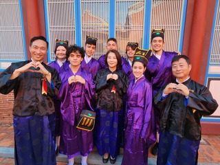 屏東書院祭孔大典 外籍禮生穿禮服體驗