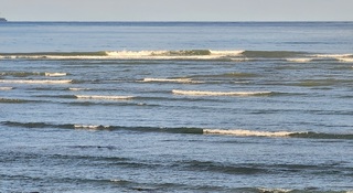 颱風山陀兒外圍環流影響 澎湖海域風浪增強