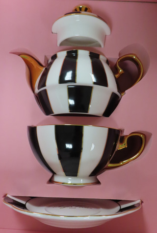 重金屬殘留等違規 進口茶壺、調味醬料邊境攔截