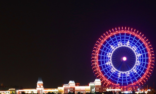 麗寶樂園摩天輪國慶限定燈光秀 2日起閃耀夜空 | 華視新聞